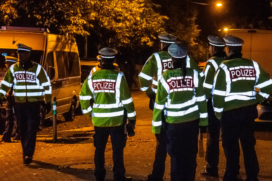 Die Ermittlungen der Polizei dauern weiter an.