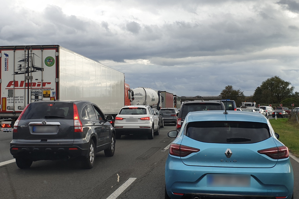 Unfall auf A5 bei Walldorf: Autobahn voll gesperrt!