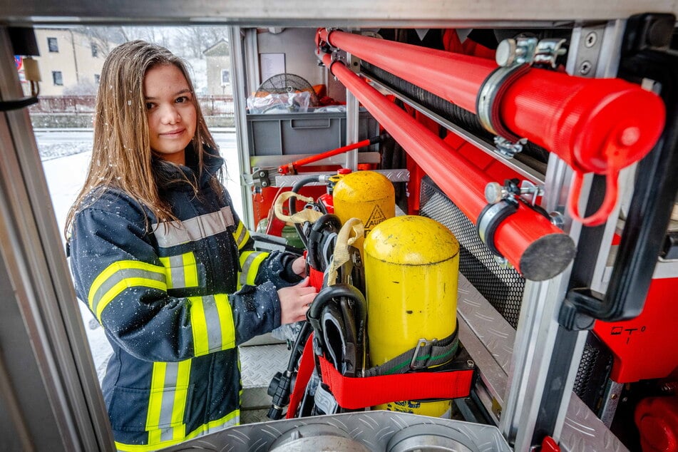 Ronja Fürtig (21) startete mit 16 ihre Karriere bei der Feuerwehr.