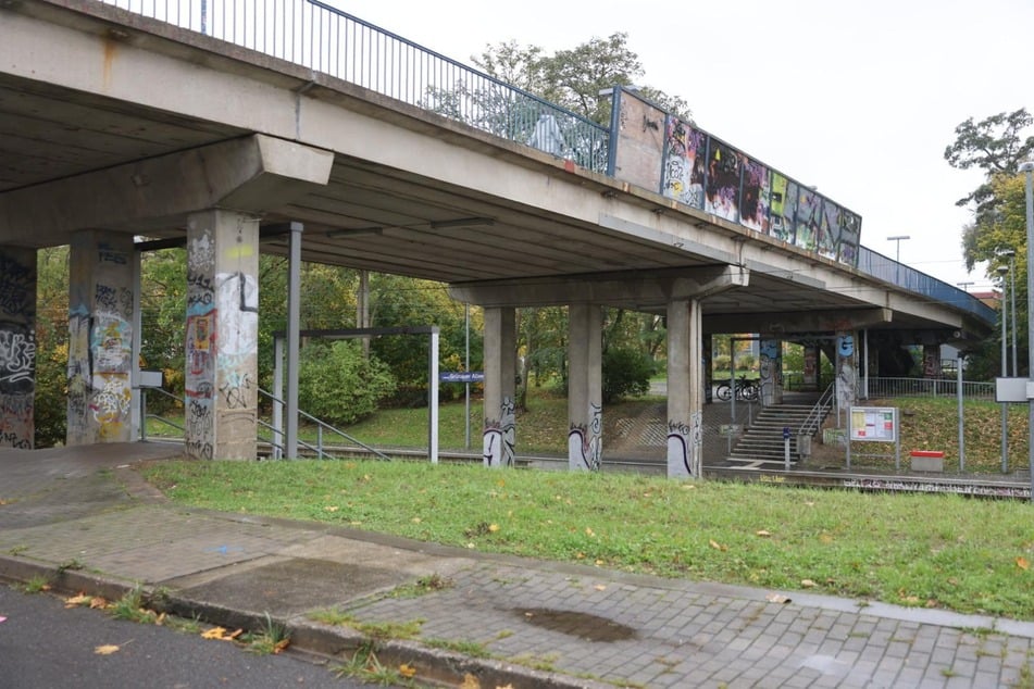 Dieser Brücke geht es ab April 2027 an den Kragen.