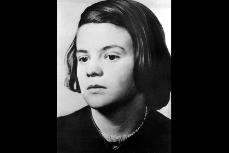 Das undatierte Foto zeigt Sophie Scholl, Mitglied der "Weißen Rose".