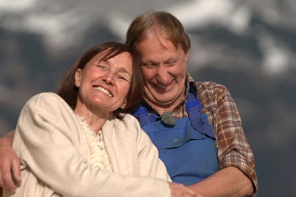 Landwirt Franz (53) hat seiner Hofdame Silke (56) bei "Bauer sucht Frau" einen Heiratsantrag gemacht.