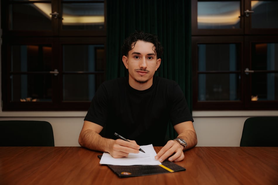 Jason Ceka (26) wird bis Saisonende von der SV Elversberg ausgeliehen.