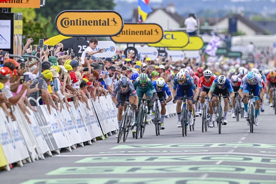 Bilder wie dieses gehen während der Tour de France um die Welt. 2030 könnte Sachsen ein Teil davon sein.