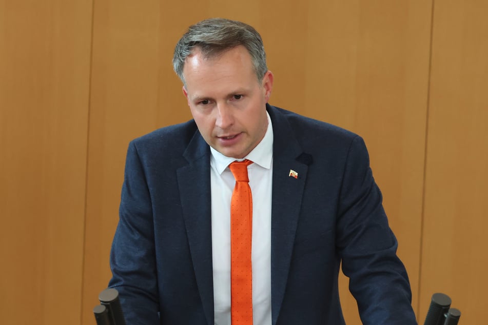 Andreas Bühl (37, CDU) ruft das Verfassungsgericht an.