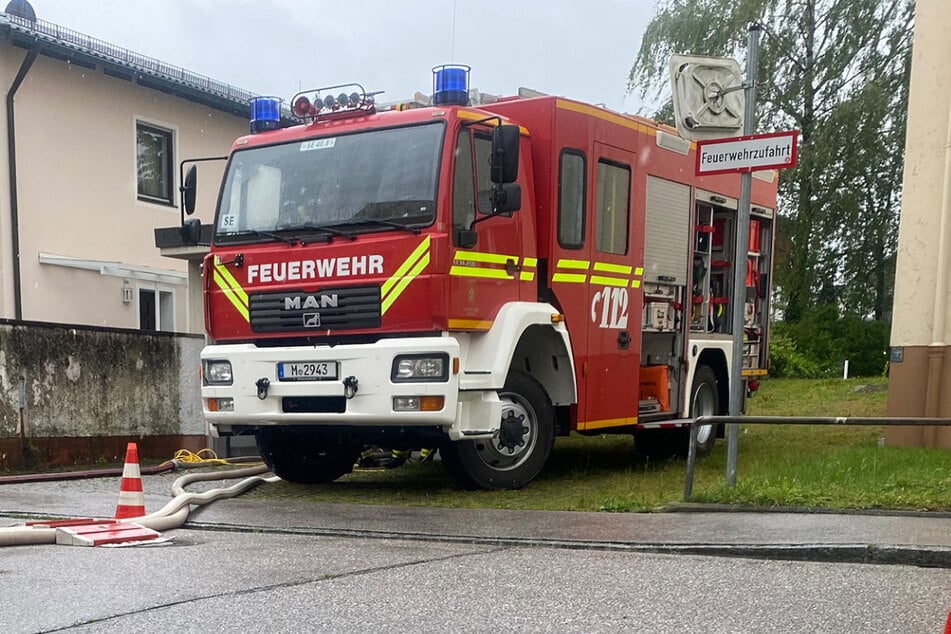 Die Münchner Feuerwehr wurde wegen Starkregens zu 30 Einsätzen im Stadtgebiet alarmiert. (Symbolbild)