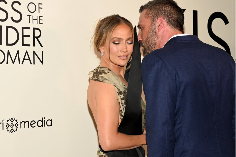 Was Affleck seiner Ex da wohl ins Ohr haucht?