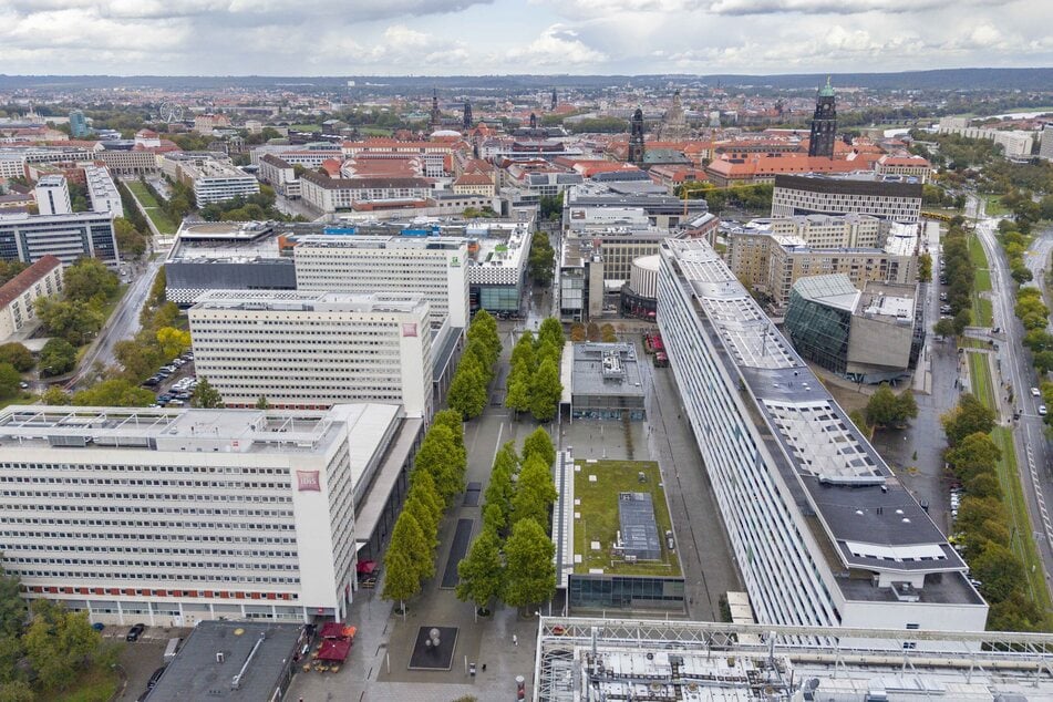 Boulevard mit Problemen: Über die Gestaltung der Prager Straße wird seit Jahren gestritten.