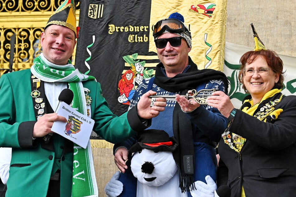 Dresden: Helau! Dresdner Narren übernehmen das Rathaus