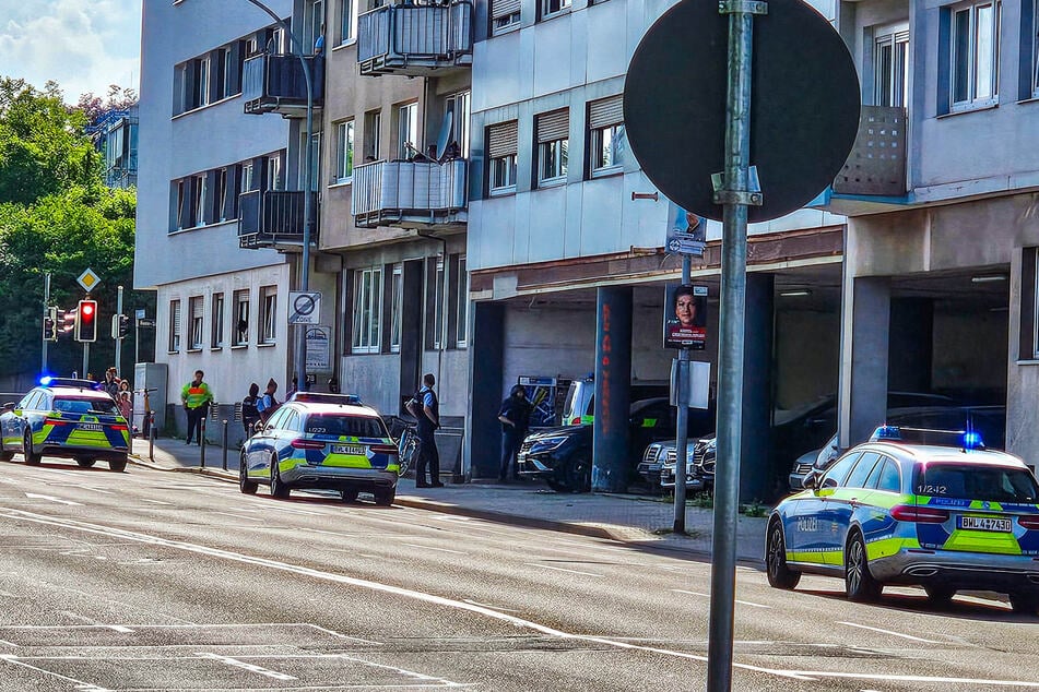 Die Polizei war mit einem Großaufgebot vor Ort.