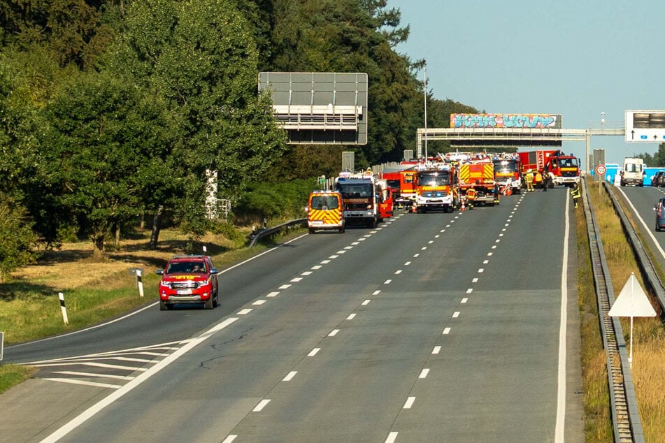Achtung, Feuer! A1 wegen Flächenbrand voll gesperrt