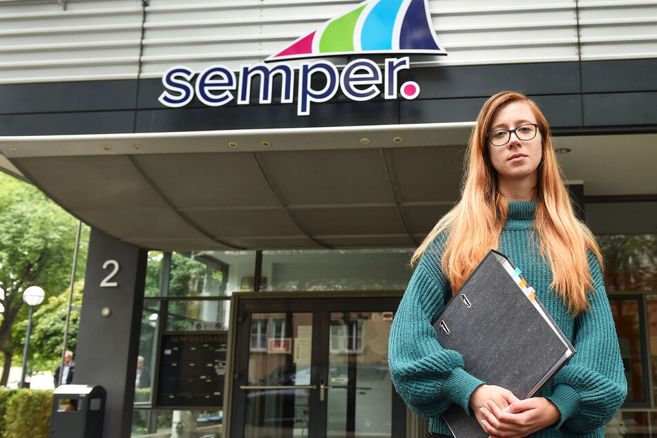 Um an ihr Zeugnis zu kommen, musste sich Gina Nattke (25) vor Gericht mit der Semper Schule streiten.