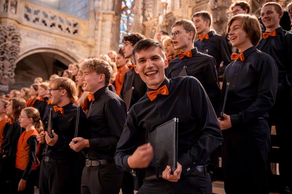 Der MDR-Kinderchor hat lustig-gruselige Songs für Halloween aufgenommen.