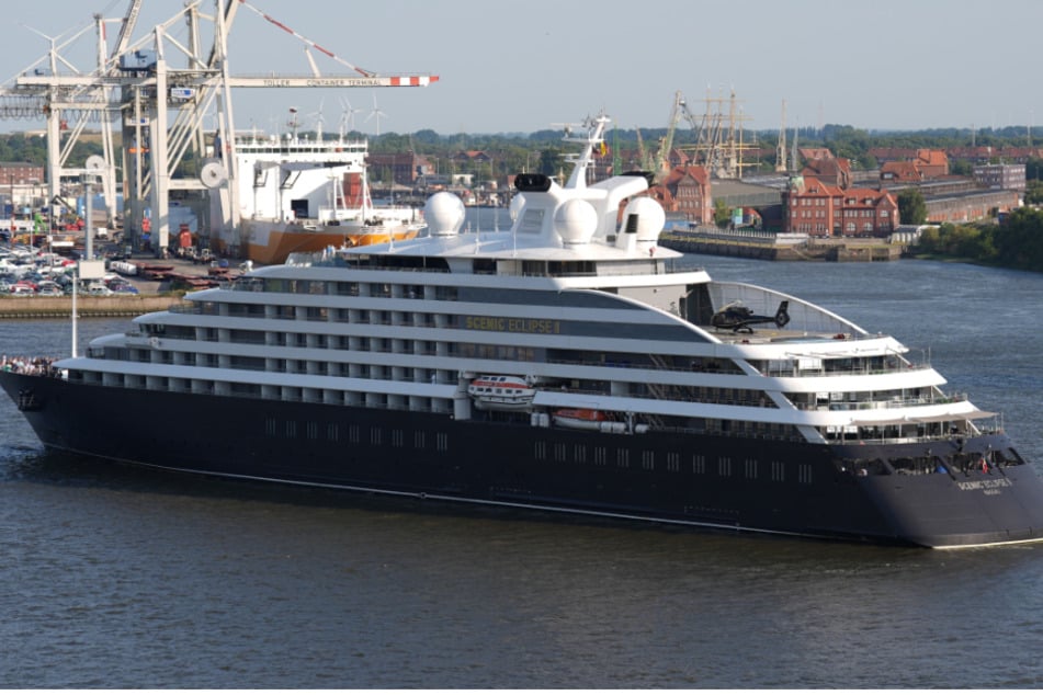 Außergewöhnlicher Anblick: Expeditions-Luxusschiff erstmals in Hamburg