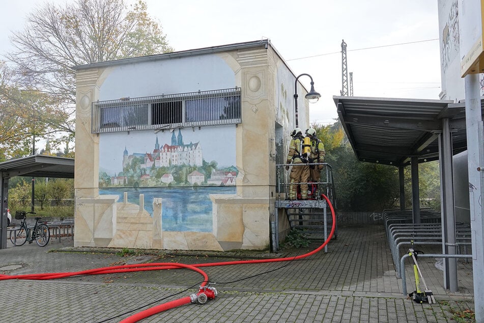 Der Brand in dem Trafohäuschen konnte erfolgreich bekämpft werden.