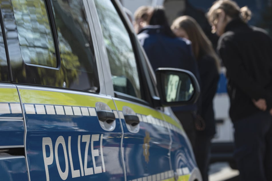 Die Kriminalpolizei ist vor Ort. (Symbolbild)