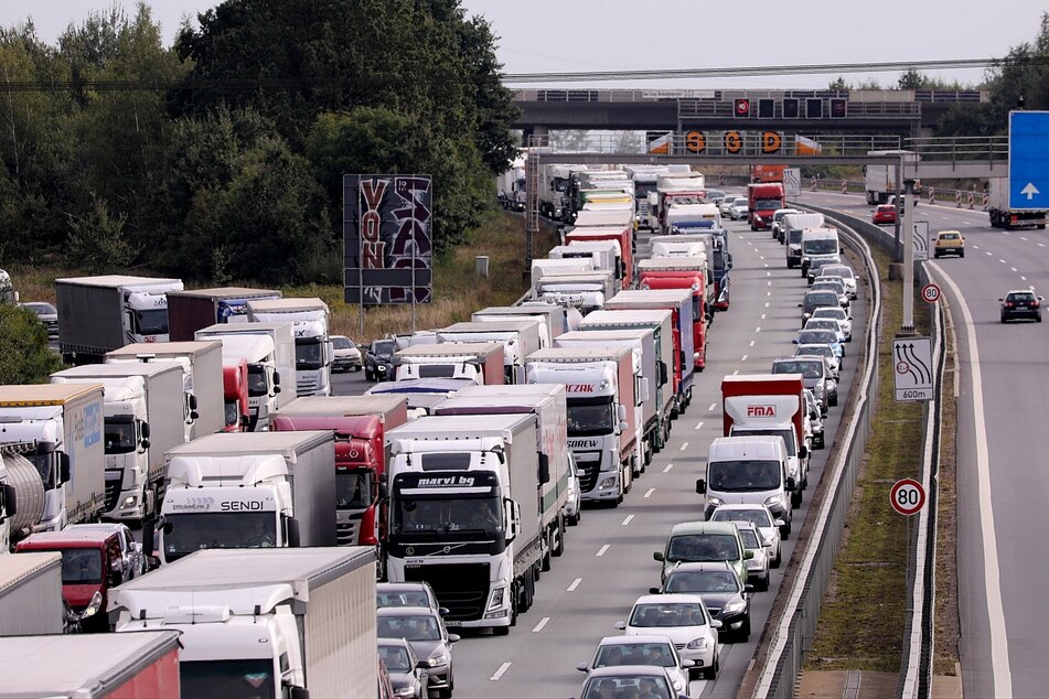 Auf der A4 kam es zu einem massiven Rückstau.