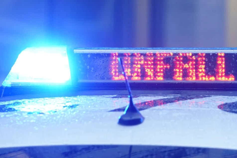 Ein 18-Jähriger verlor am Mittwochabend bei einem Unfall sein Leben. (Symbolfoto)