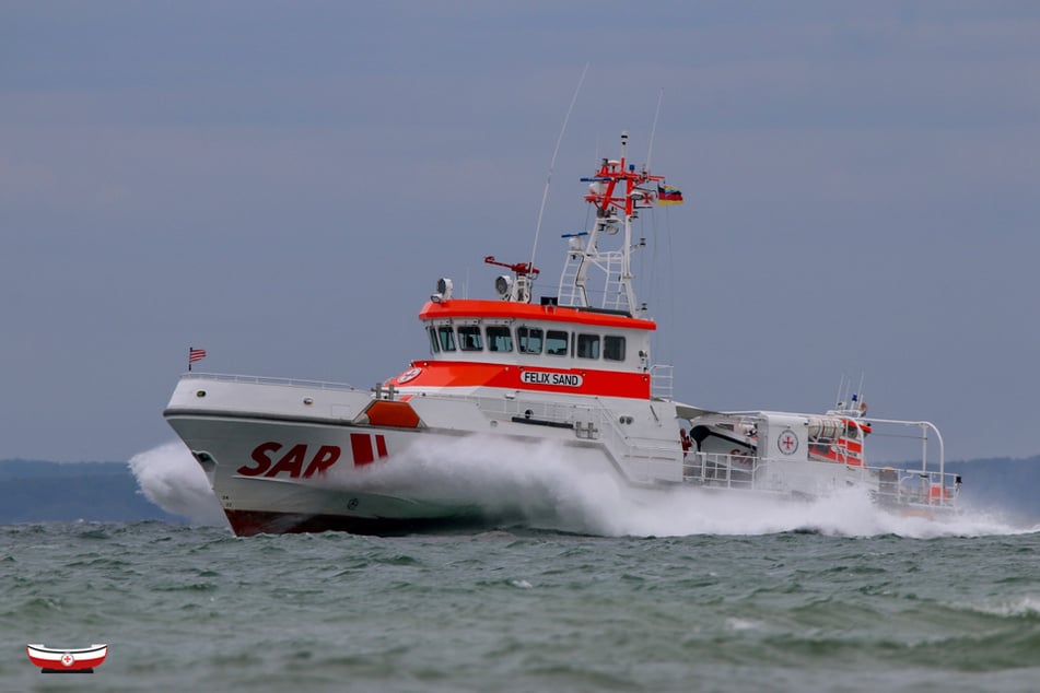 Eine Frau auf einer Segelyacht auf der Ostsee wurde am Donnerstag von einem Insekt gestochen. Die Seenotretter eilten zur Hilfe.