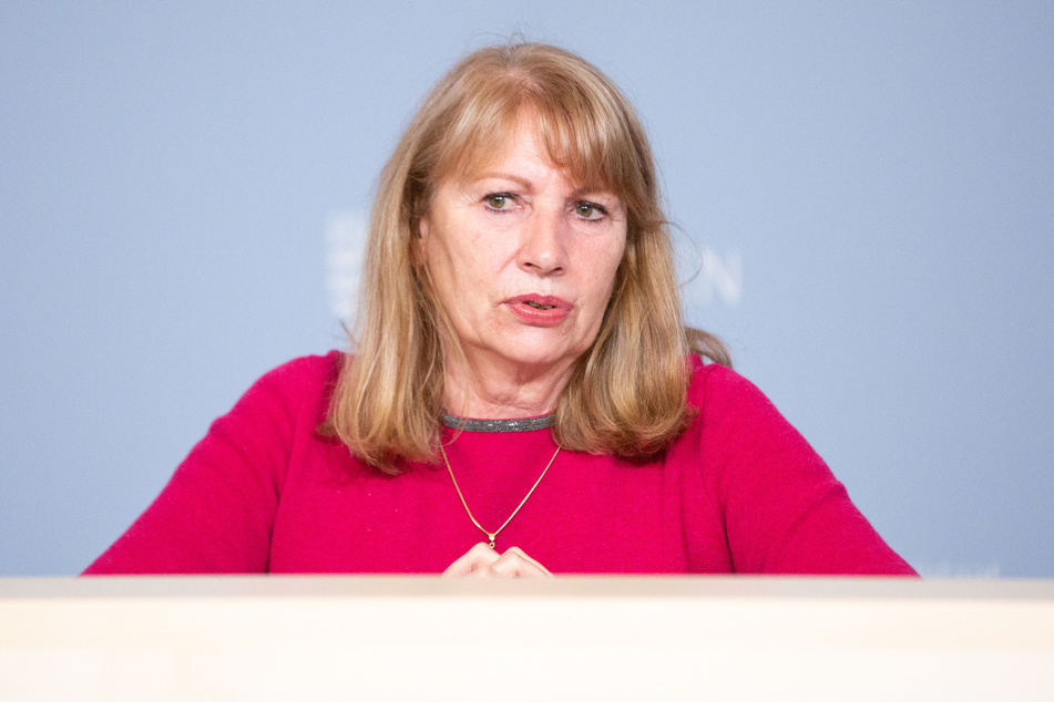 Sachsens Gesundheitsministerin Petra Köpping (63, SPD) stellte die neuen Corona-Lockerungen vor.