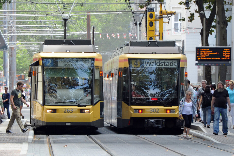 Pakete per Tram? Bis nächstes Jahr soll ein Prototyp für den Transport in der Region Karlsruhe entwickelt werden. (Archiv)