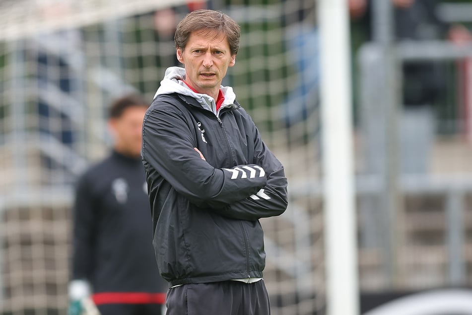 Auch ZFC-Trainer Georg-Martin Leopold (47) entschuldigte sich.