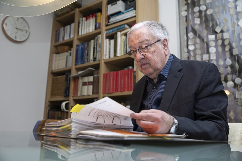 Der Rechtspsychologe Rudolf Egg (77) hat sich mit der viel besagten Silvesternacht auseinandergesetzt.