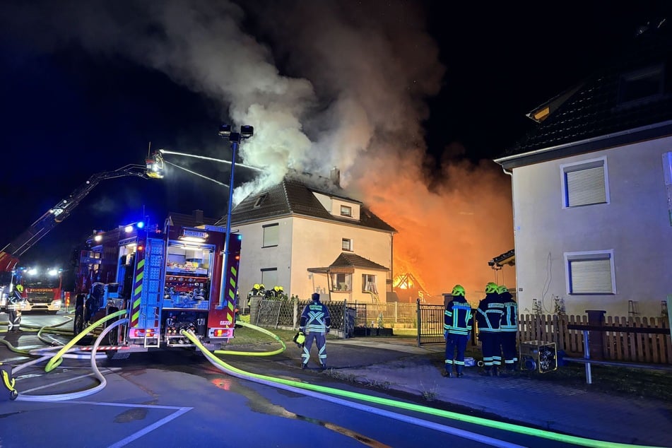 Die Feuerwehr war mit einem Großaufgebot im Einsatz.