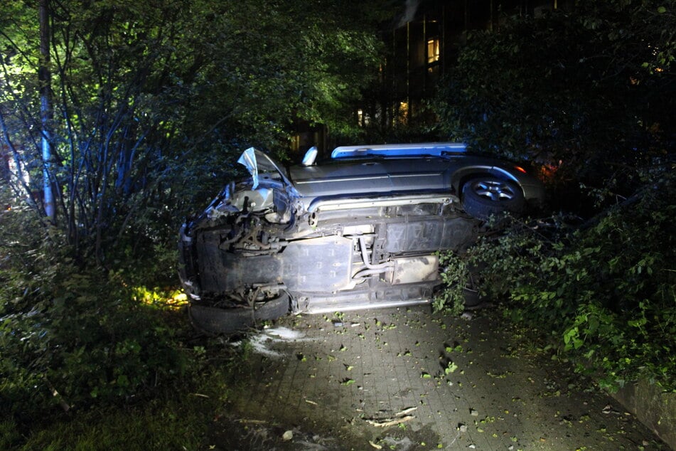 In der Nacht zu Montag wurde ein 39-Jähriger bei einem Verkehrsunfall in Herzogenrath leicht verletzt.