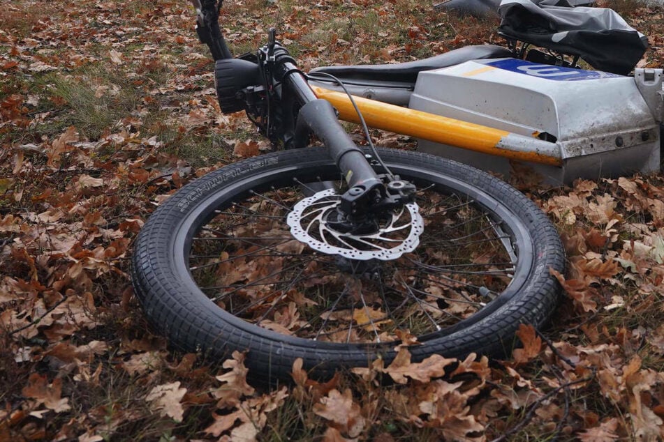 Tödlicher E-Bike-Crash in Brandenburg: Seniorin im Krankenhaus gestorben!