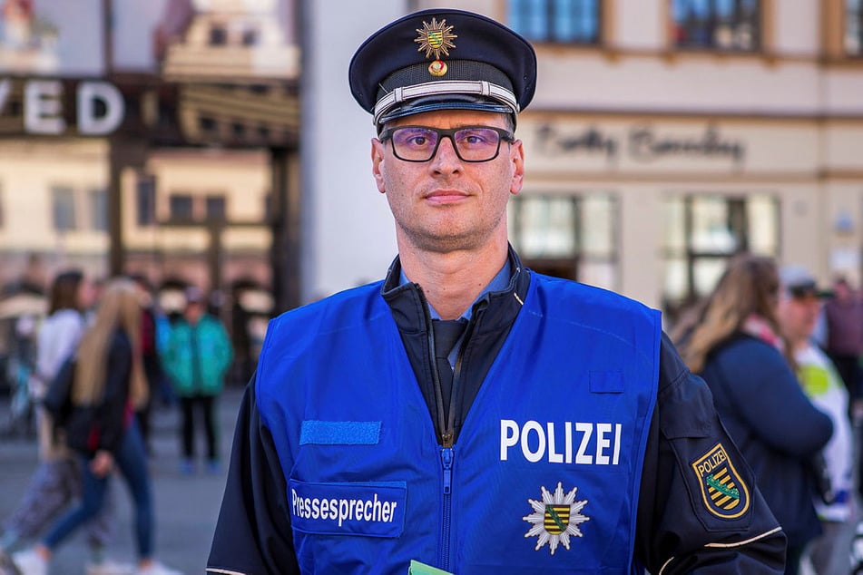 Polizeisprecher Olaf Hoppe hat über die aufwendige Spurensicherung gesprochen.