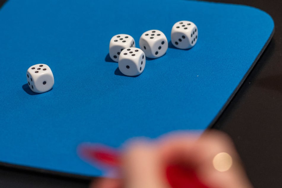Der Berliner Verlag "Schmidt Spiele" veranstaltet die Kniffel-Meisterschaft zum vierten Mal.