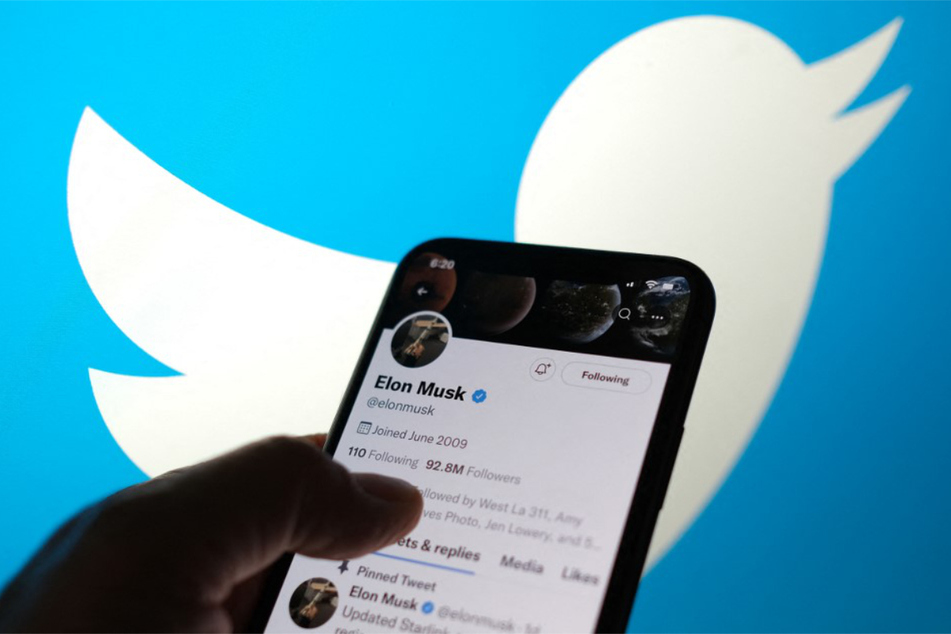 Elon Musk (50) will den Nachrichtendienst Twitter kaufen – der Aufsichtsrat des Unternehmens hat dem zugestimmt.