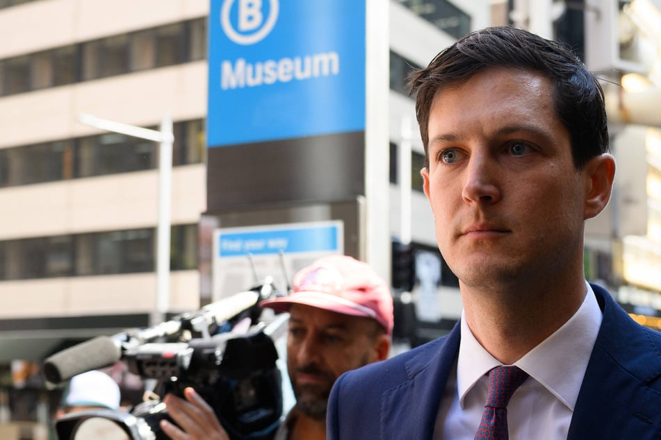 Ex-Abgeordneter soll Jungen in Parkhaus-Toilette missbraucht haben