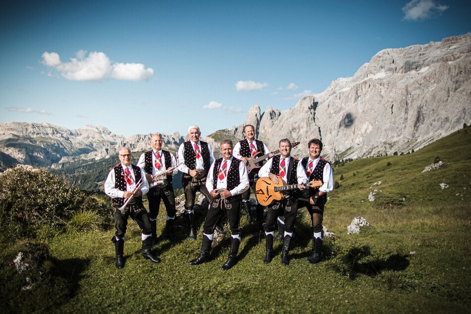 Die Kastelruther Spatzen aus Südtirol gehören zu den erfolgreichsten Gruppen der Volksmusik.