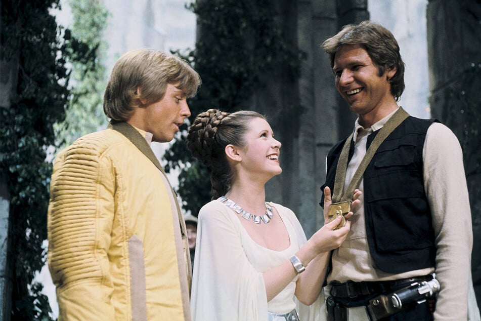 Luke Skywalker's Medal of Yavin is on sale in Los Angeles for $300,000 to $600,000.