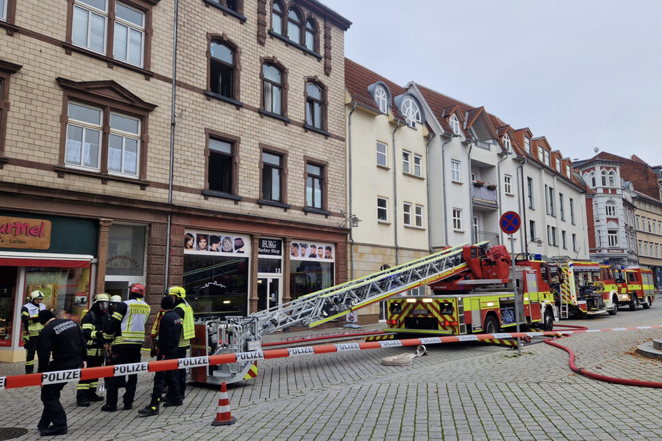 Die Feuerwehr hatte am Mittwochmorgen alle Hände voll zu tun.