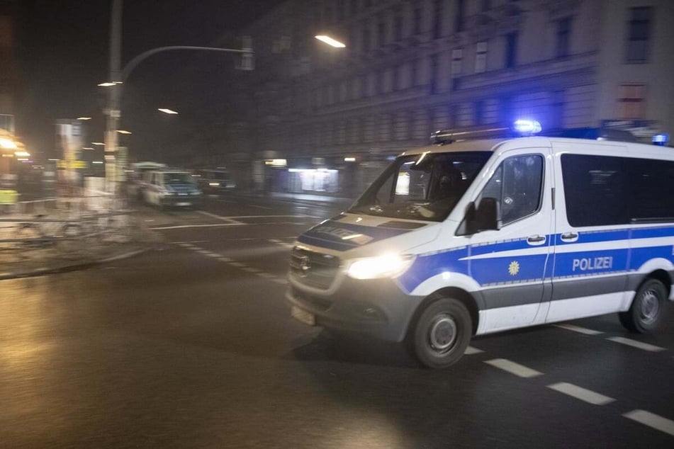 Zu einem schweren Verkehrsunfall kam es am gestrigen Donnerstagabend in Berlin. (Symbolbild)