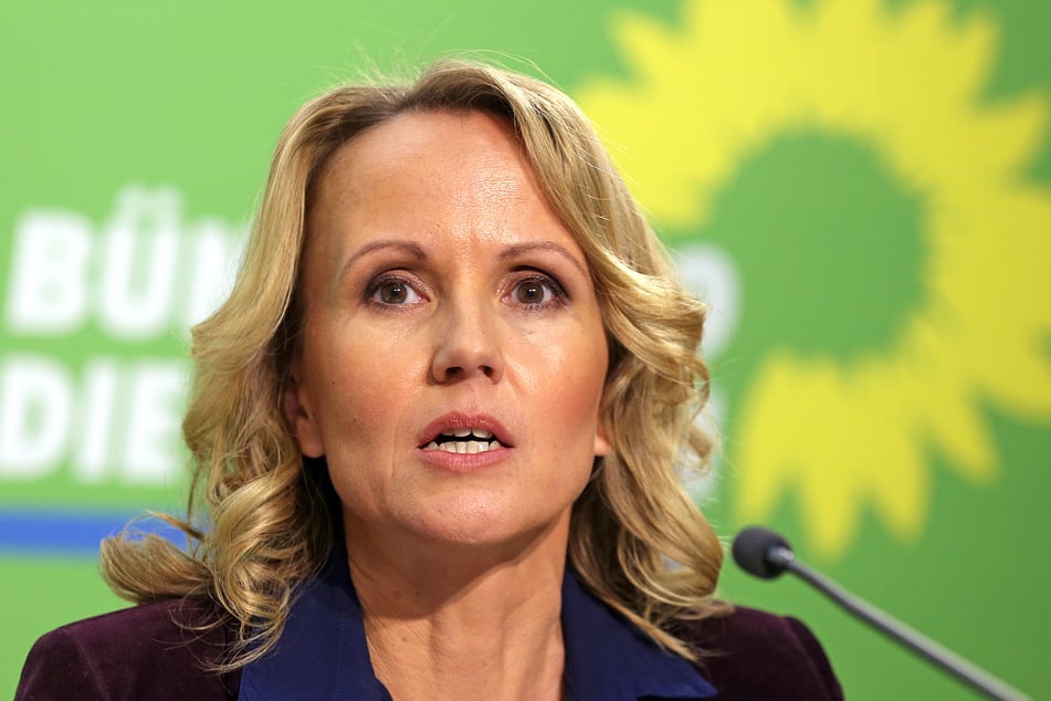 Die Parlamentarische Geschäftsführerin der Grünen-Bundestagsfraktion, Steffi Lemke, sorgt sich um den Temperaturanstieg der Nord- und Ostsee.