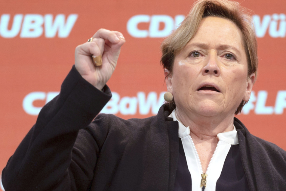 Kultusministerin Eisenmann macht sich für Corona-Massentests stark