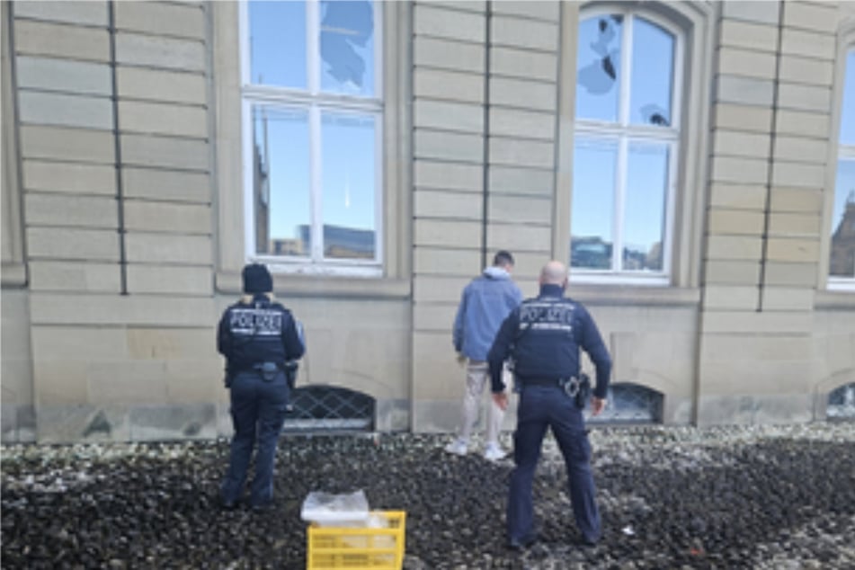 Nach Vandalismus am Neuen Schloss in Stuttgart: Verdächtiger ins Netz gegangen