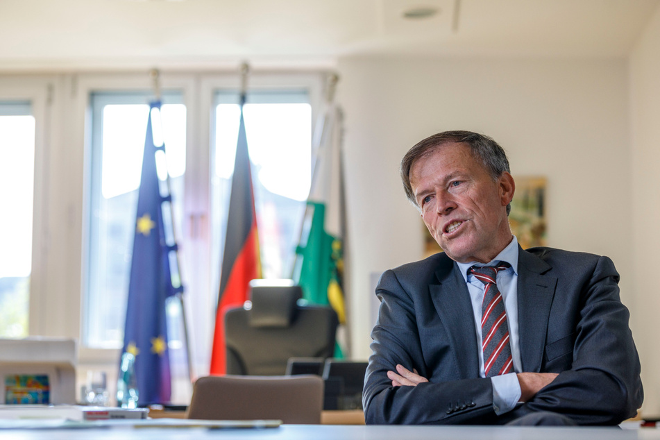 Sachsens Landtagspräsident Matthias Rößler (68, CDU) sieht die Landespolitik vor großen Herausforderungen. (Archivbild)