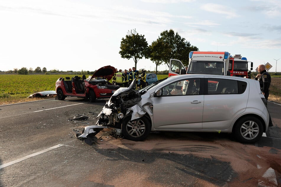 Zwei Autos waren an dem Unfall beteiligt.