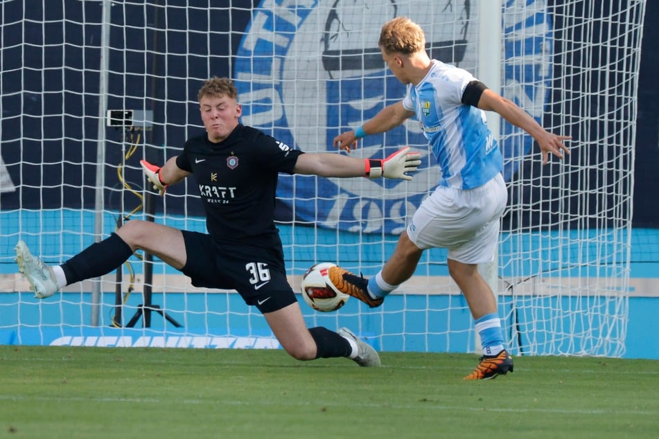 Das war's. In der letzten Minute der Nachspielzeit schießt Max Fesser das 3:1.