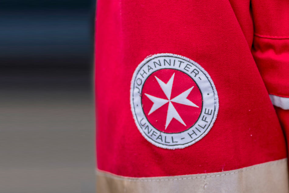 Der Mann war als Rettungsdienstmitarbeiter bei der Johanniter-Unfall-Hilfe tätig - nun ist er seinen Job los. (Symbolbild)