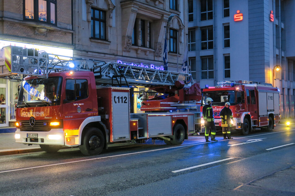 Während des Einsatzes wurde B101 teilweise gesperrt.