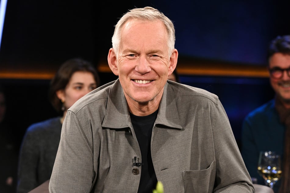 Moderator Johannes B. Kerner (61) hat eine Regel: kein Alkohol vor der Arbeit.