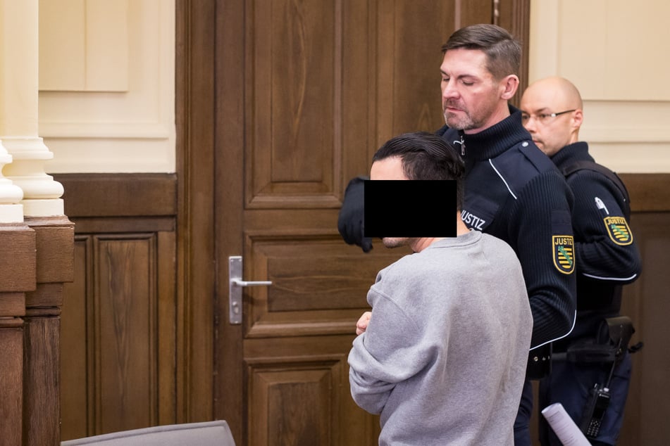 Soll den Coup geplant und dirigiert haben: Reuven E. (38). Der Israeli ist wegen schweren Bandendiebstahls, Urkundenfälschung und Sachbeschädigung angeklagt.