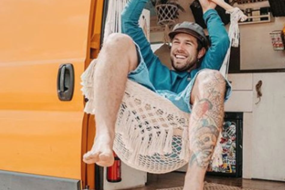 Jeremy Grube (26) hat auf Reisen Musikgeräusche aus Müll gesammelt und daraus einen Song produziert.
