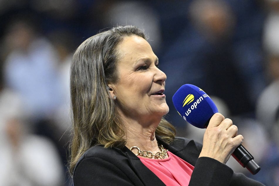 Former tennis player Pam Shriver has reported most of her major trophies stolen after the Los Angeles fires.